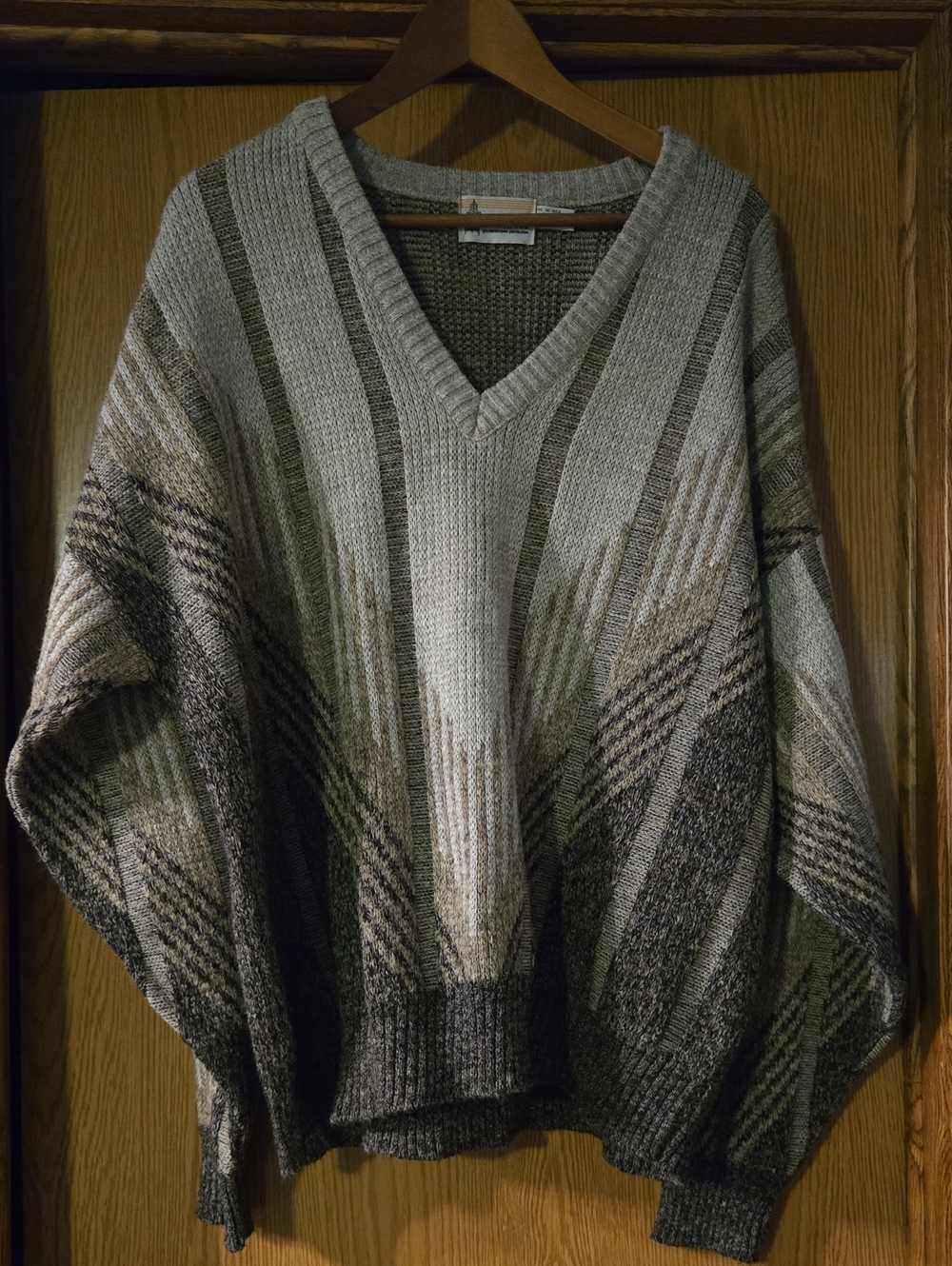 London Fog Knit Pullover in Brown and Cream